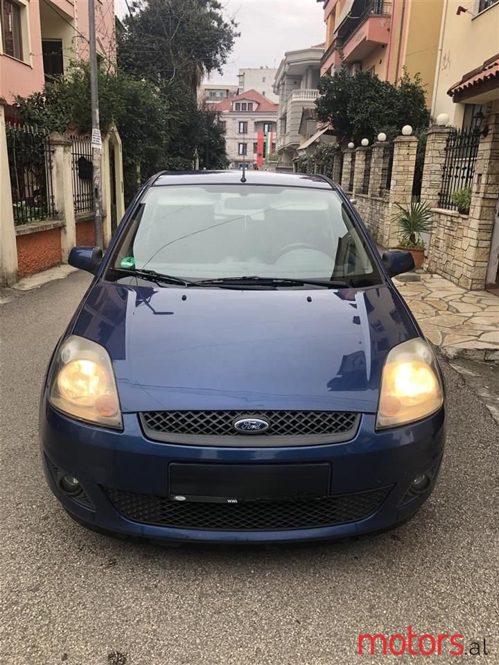 2008' Ford Fiesta photo #3