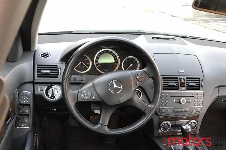 2007' Mercedes-Benz C 220 photo #1