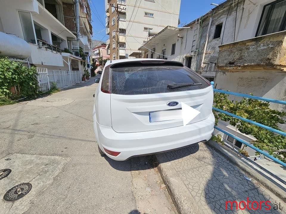 2011' Ford Focus photo #2