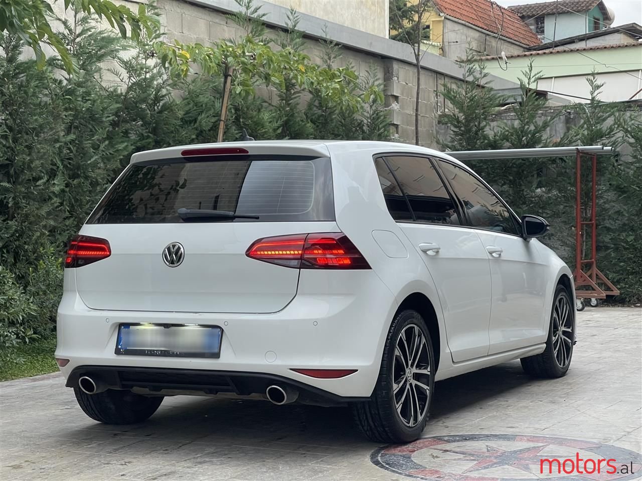 2014' Volkswagen Golf photo #3