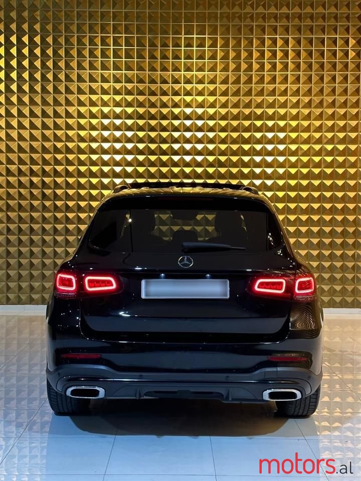 2020' Mercedes-Benz GLC 220 photo #4