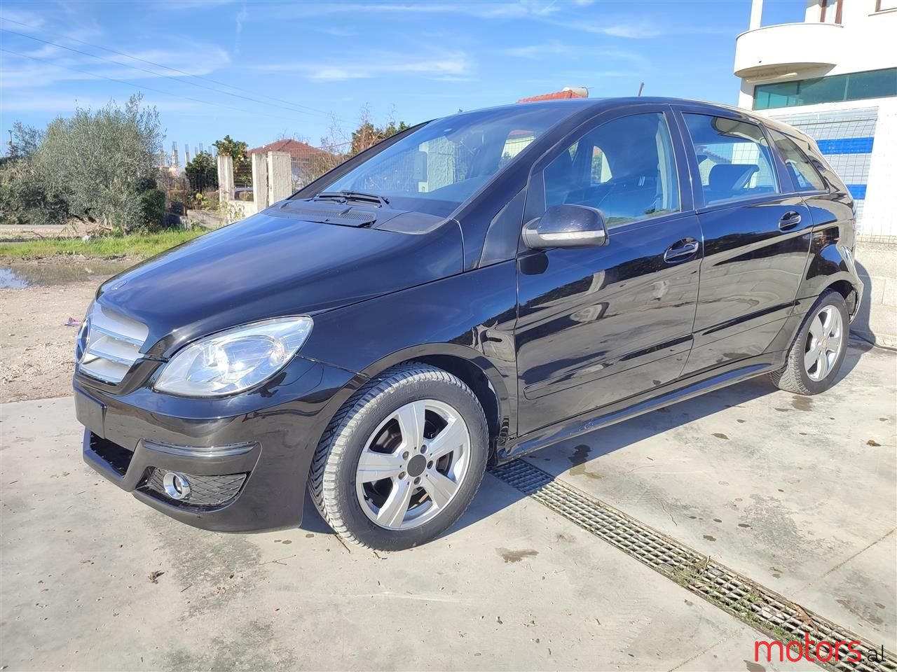 2008' Mercedes-Benz B 180 photo #4