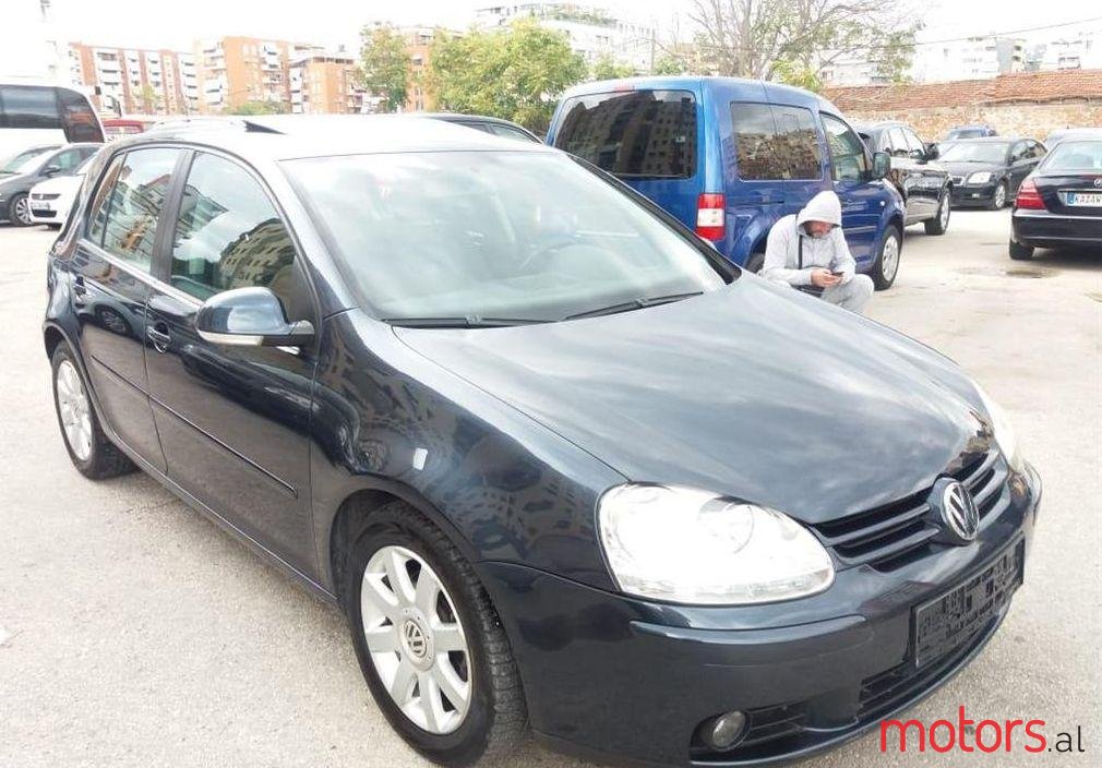 2005' Volkswagen Golf photo #1