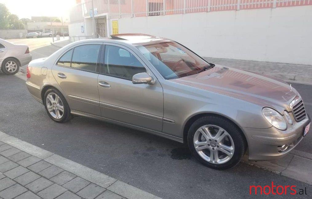 2006' Mercedes-Benz E 320 photo #1