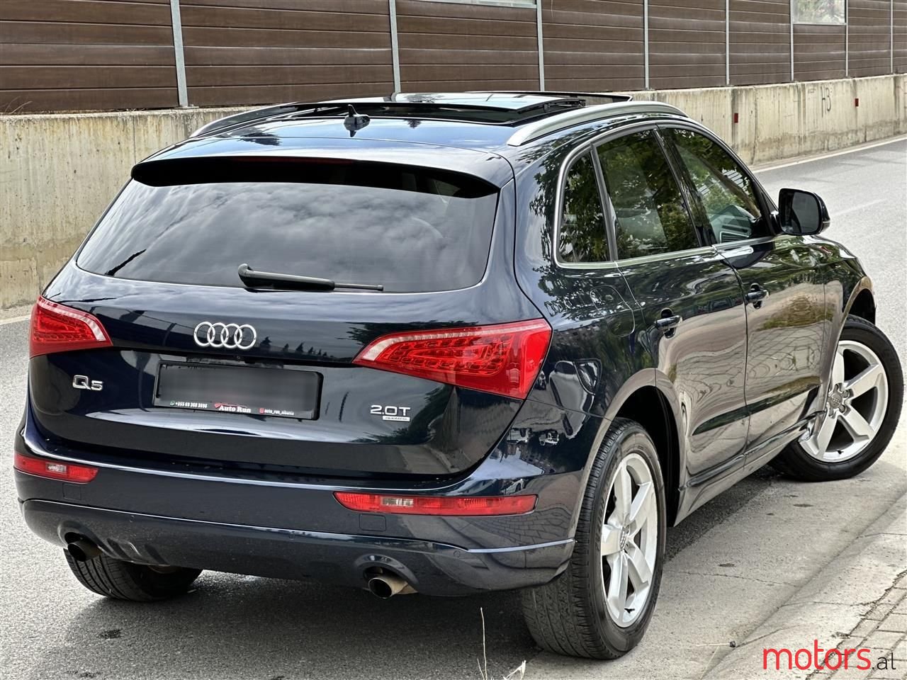 2011' Audi Q5 photo #4