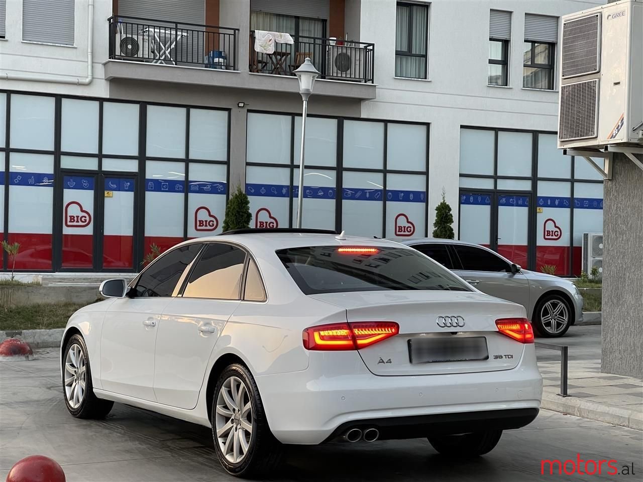 2015' Audi A4 photo #1