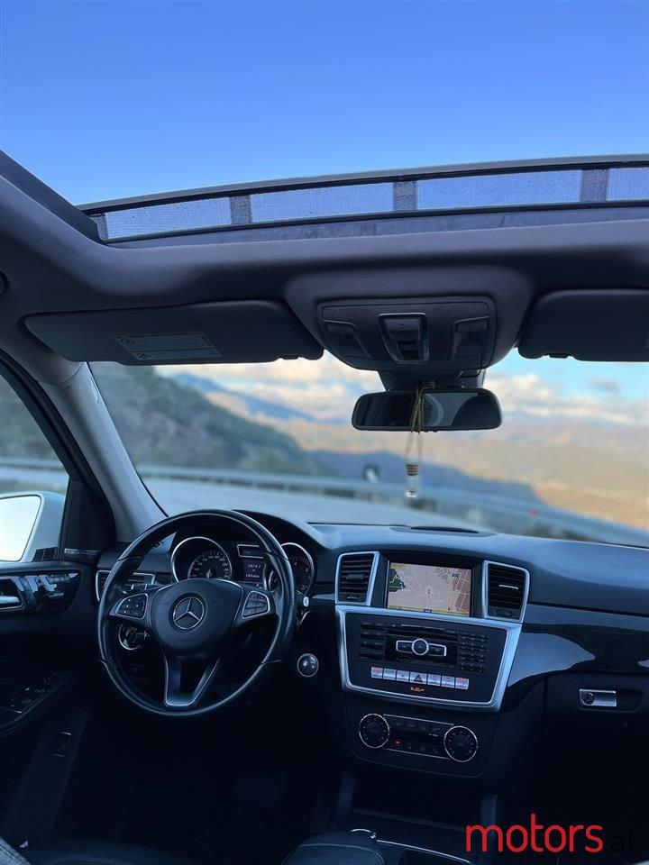 2012' Mercedes-Benz ML 350 photo #6