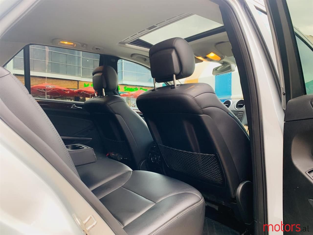 2010' Mercedes-Benz ML 320 photo #6