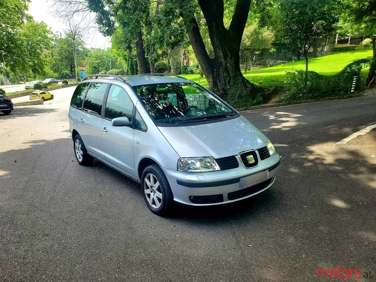 2009' SEAT Alhambra photo #1