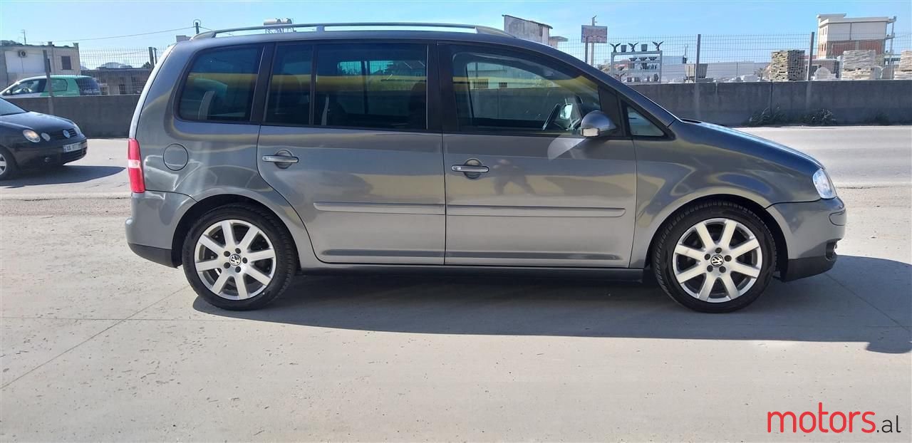 2006' Volkswagen Golf Plus photo #1