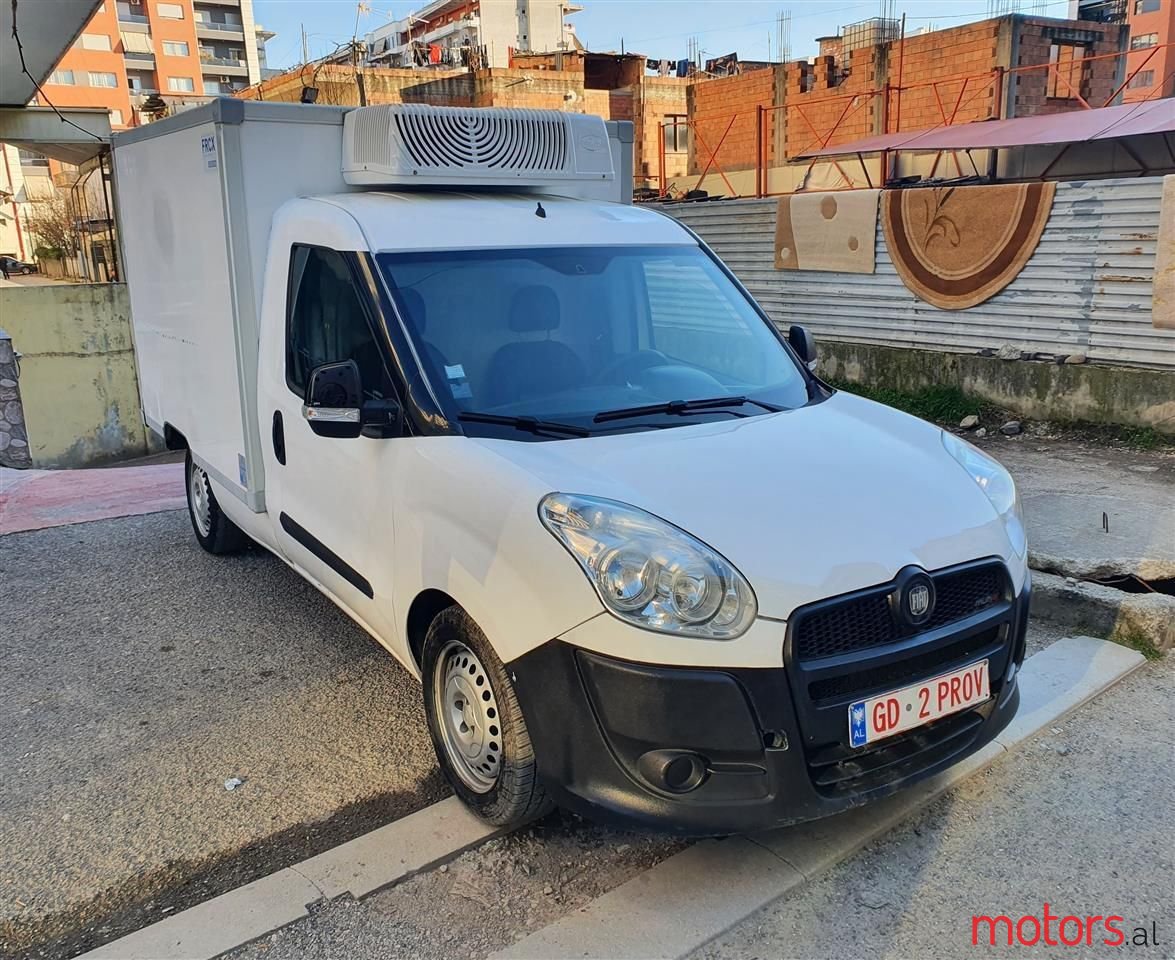 2010' Fiat Doblo photo #3