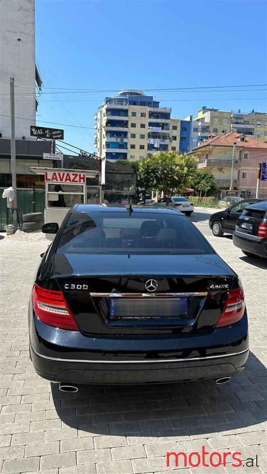 2008' Mercedes-Benz C 300 photo #3