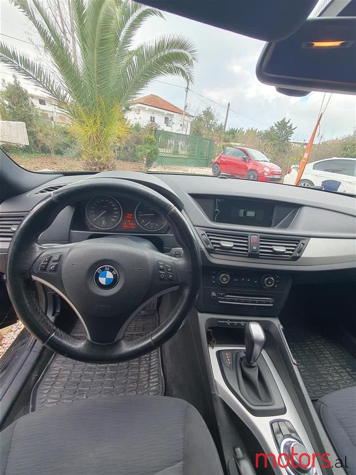 2011' BMW 120 photo #5