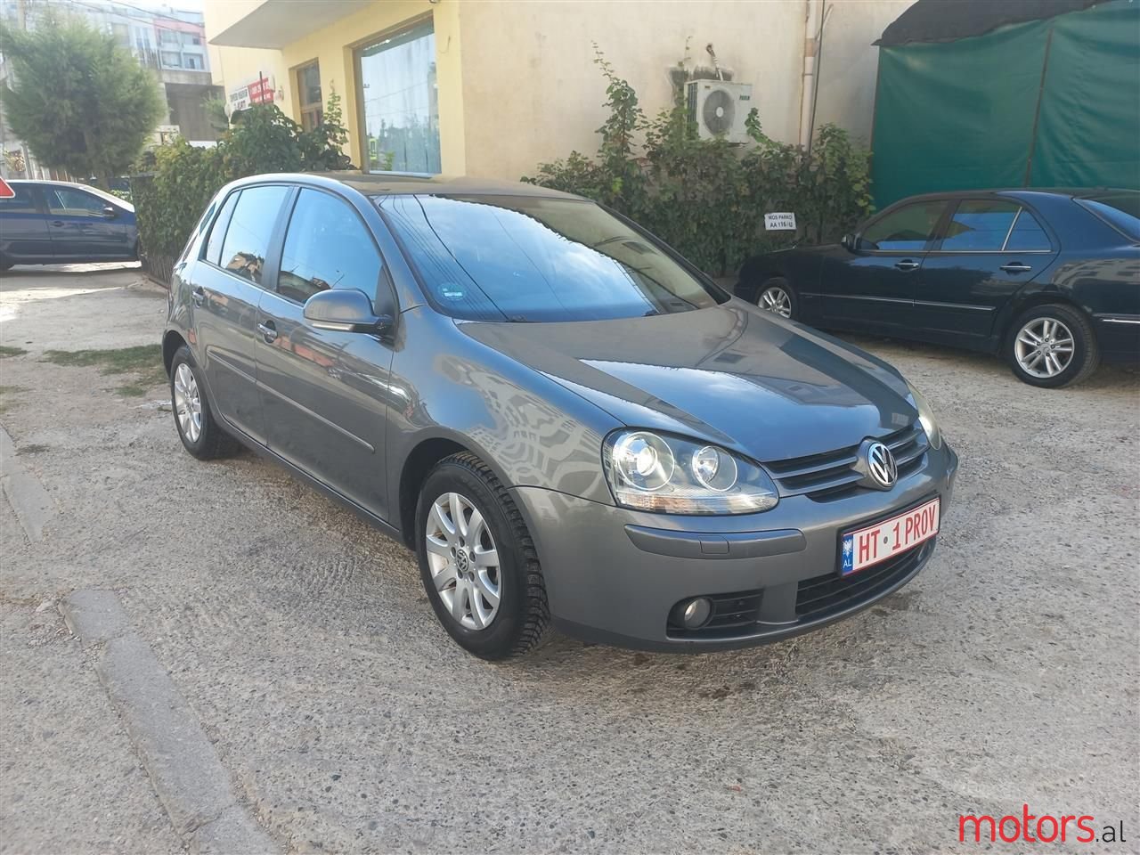 2005' Volkswagen Golf photo #5