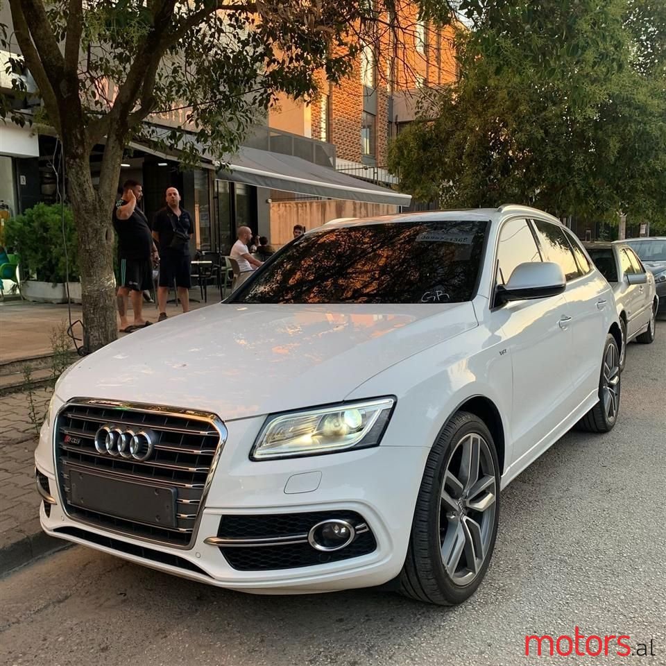 2015' Audi SQ5 photo #3