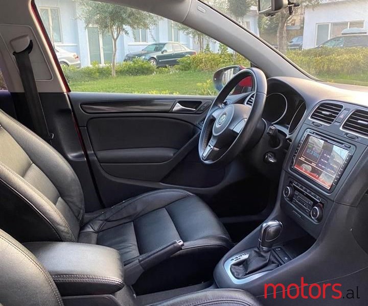 2012' Volkswagen Golf photo #6