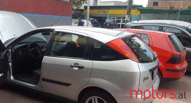 2001' Ford Focus photo #1