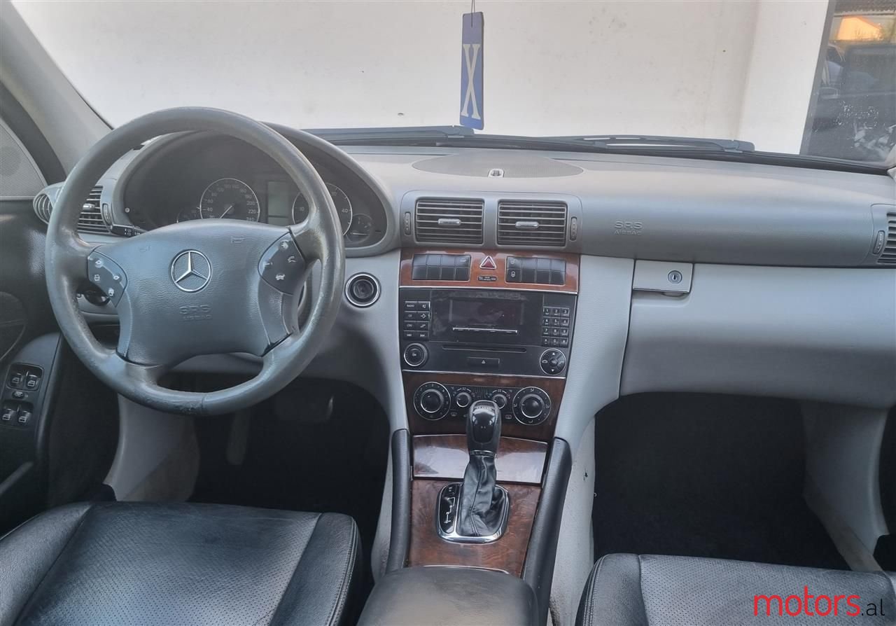 2007' Mercedes-Benz C 220 photo #4
