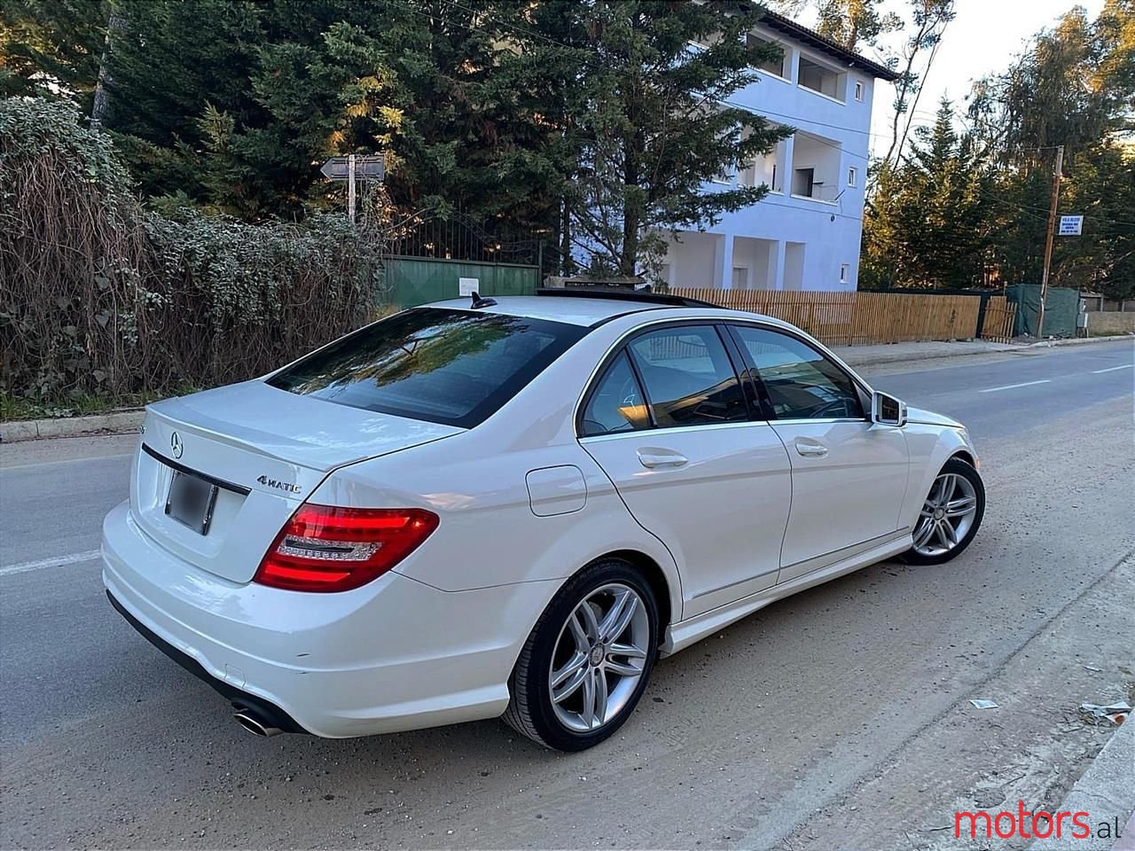 2012' Mercedes-Benz C 300 photo #4