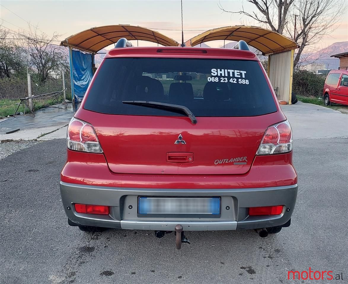 2004' Mitsubishi Outlander photo #6