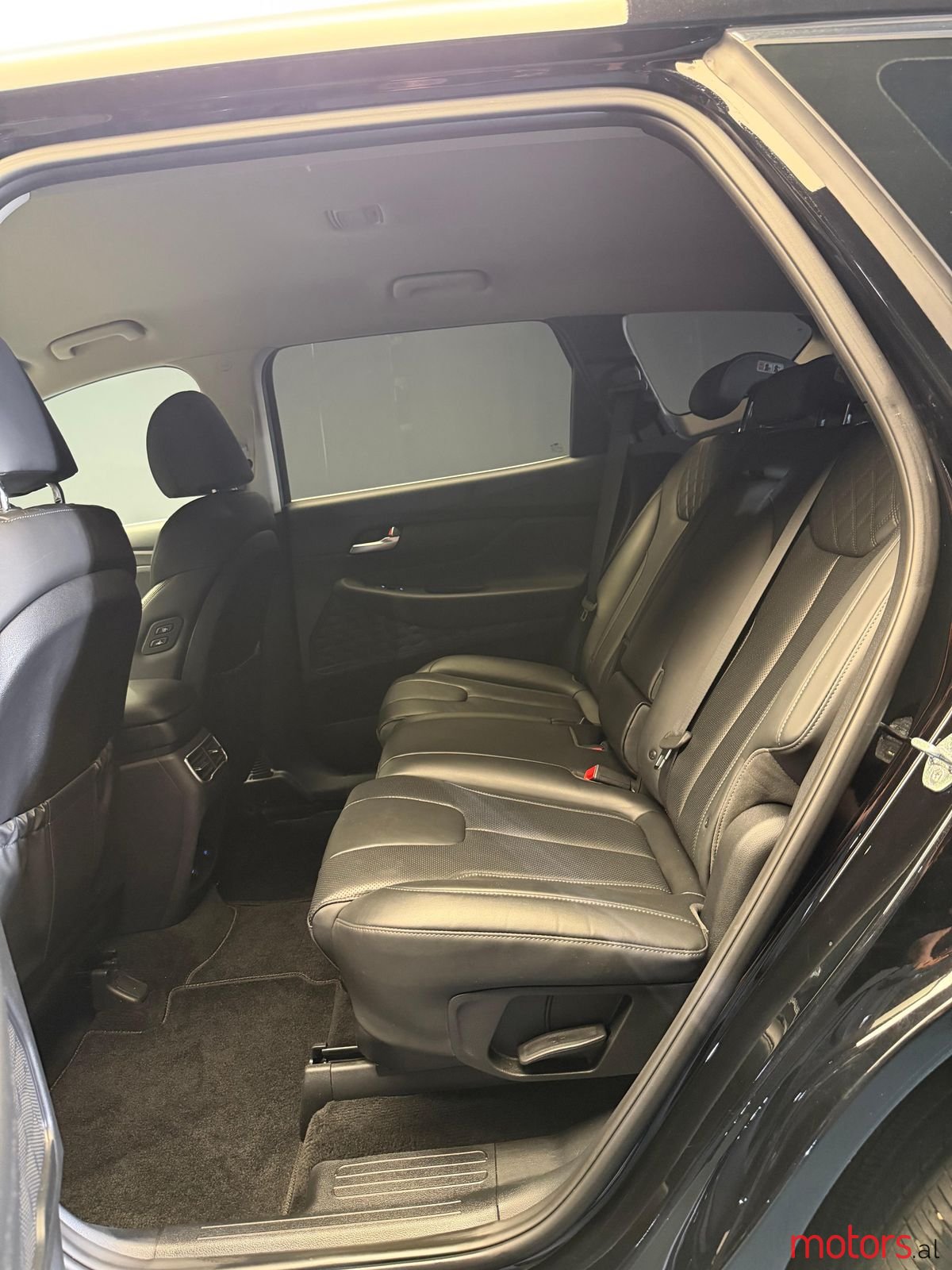 2021' Hyundai Santa Fe photo #4