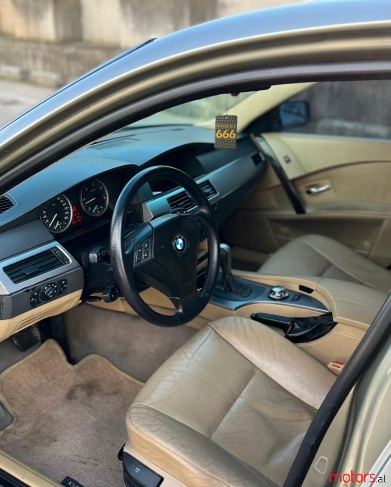 2004' BMW 530 photo #6