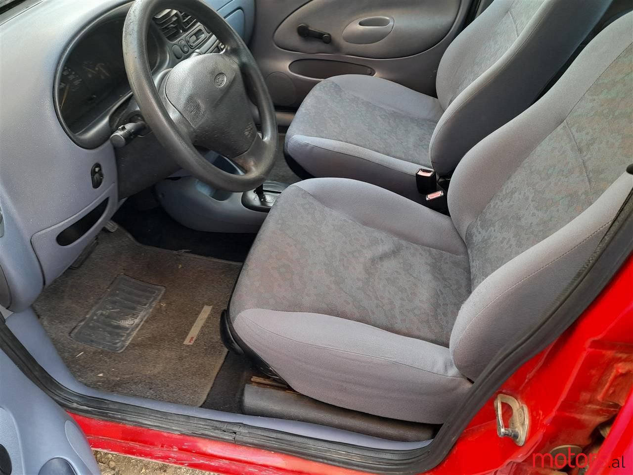 1999' Ford Fiesta photo #2