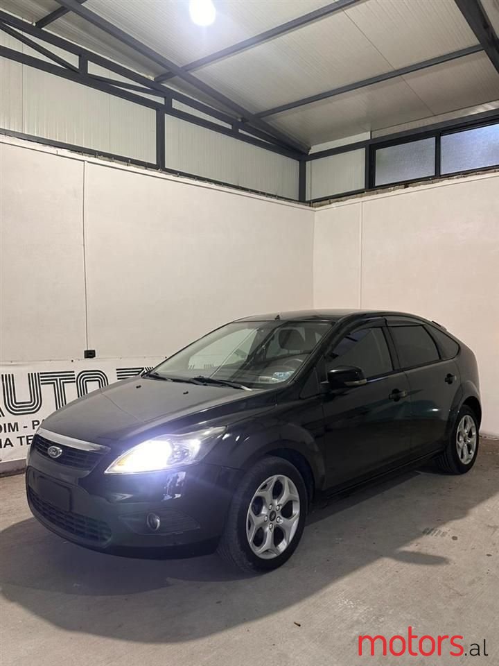 2010' Ford Focus photo #6