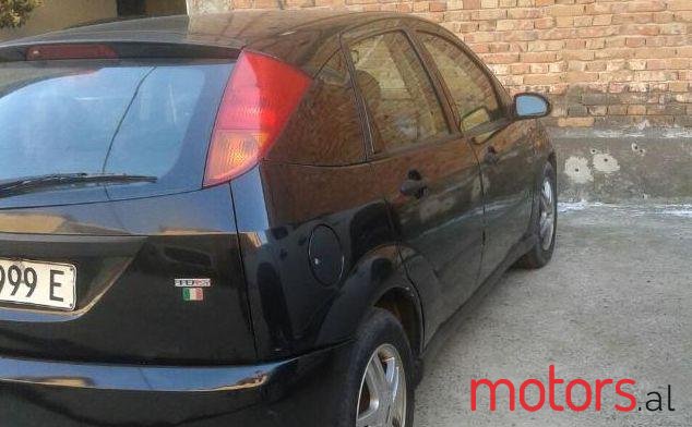 2001' Ford Focus photo #1