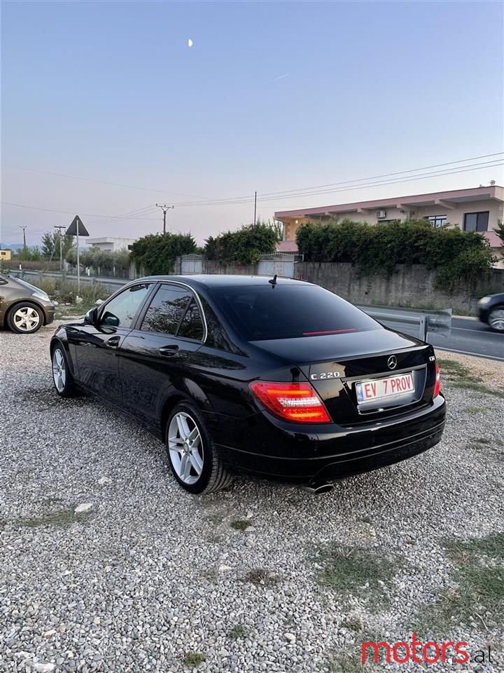 2008' Mercedes-Benz C 220 photo #3