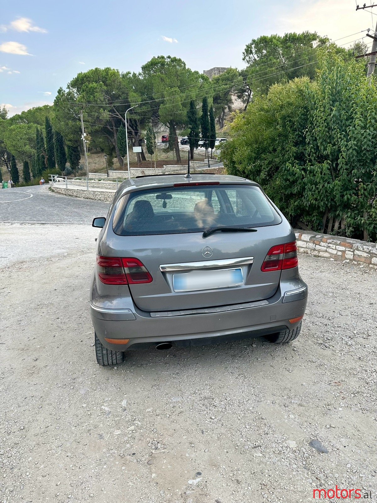 2010' Mercedes-Benz B 200 photo #2