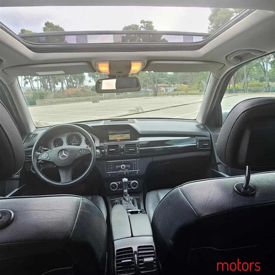 2011' Mercedes-Benz GLK 220 photo #6