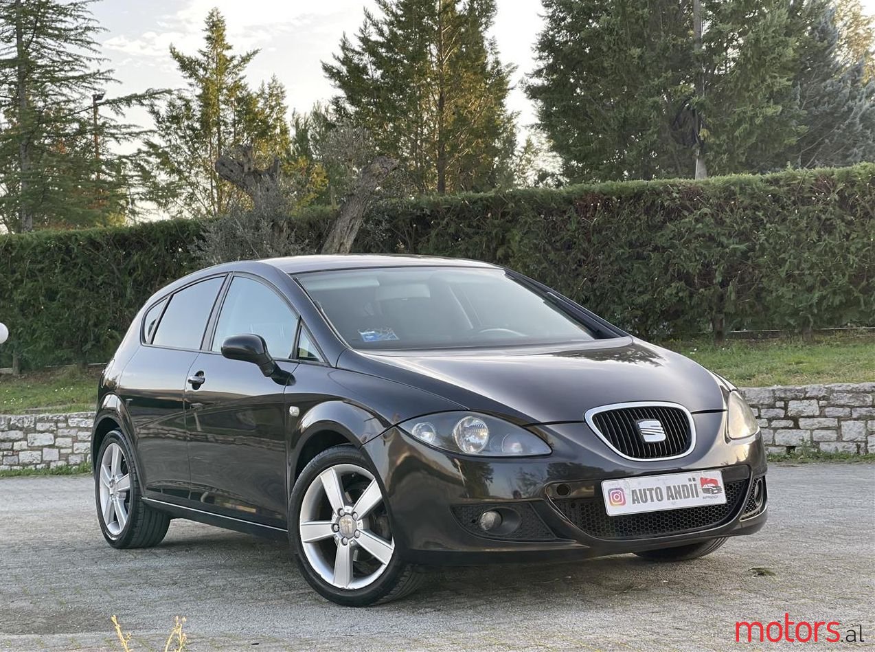 2008' SEAT Leon photo #1