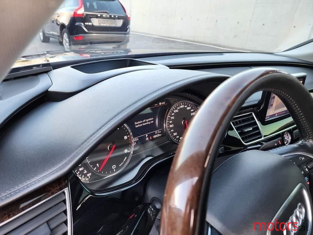 2015' Audi A8 photo #4