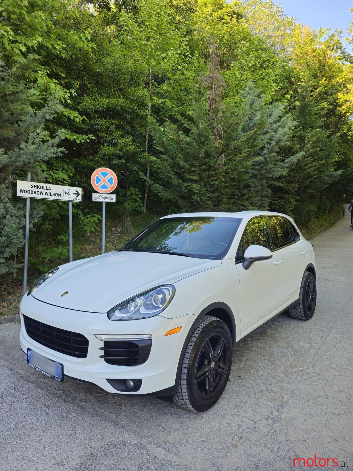 2017' Porsche Cayenne photo #1