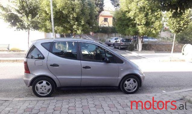 2002' Mercedes-Benz A-Class photo #1