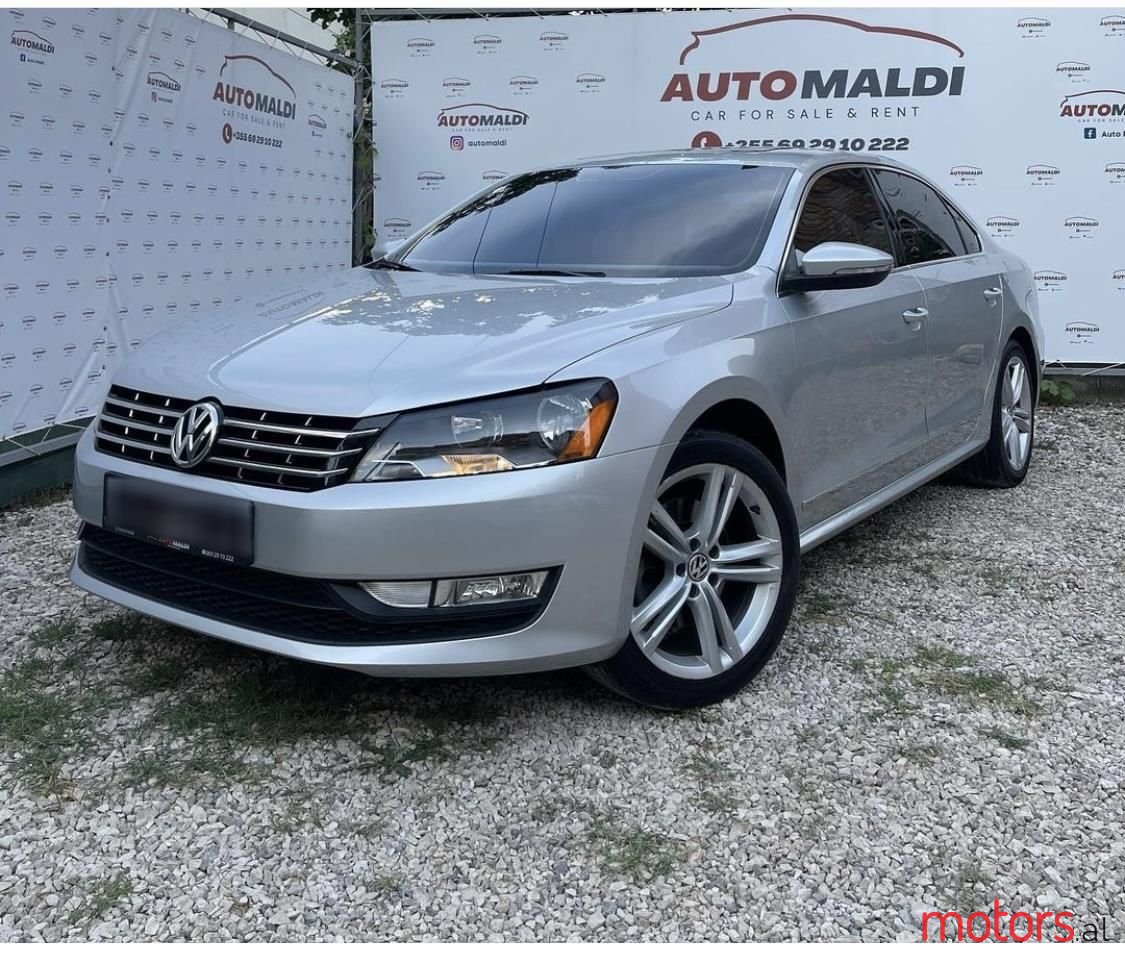 2015' Volkswagen Passat photo #1