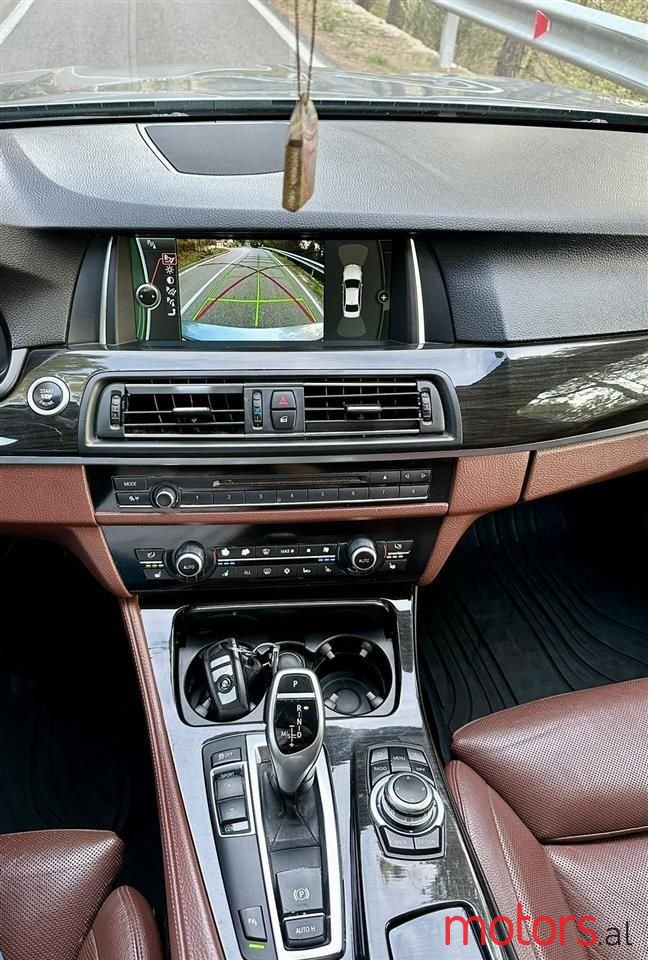 2010' BMW 535 photo #5