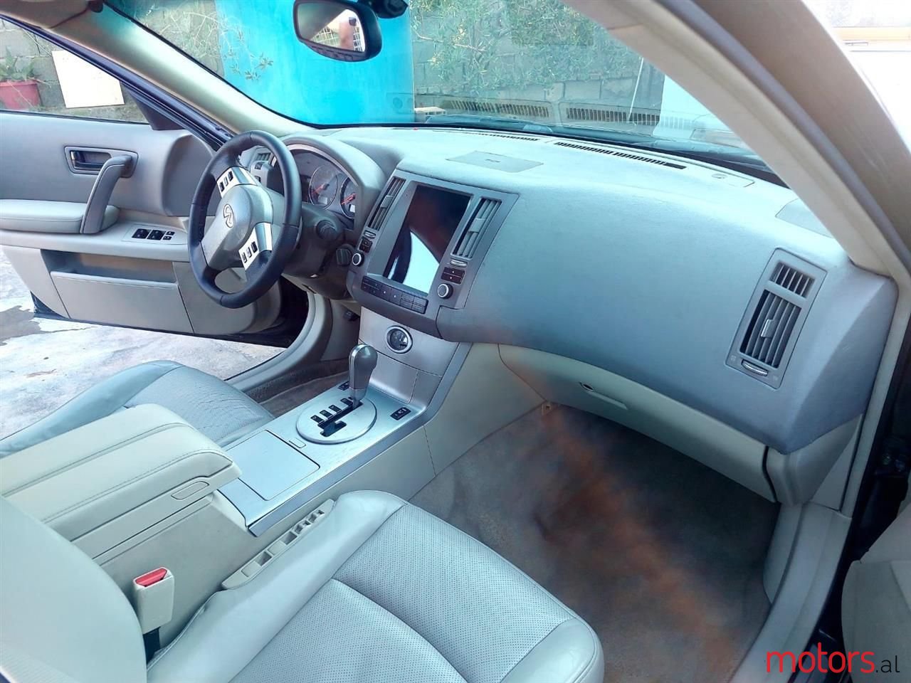 2005' Infiniti FX photo #3