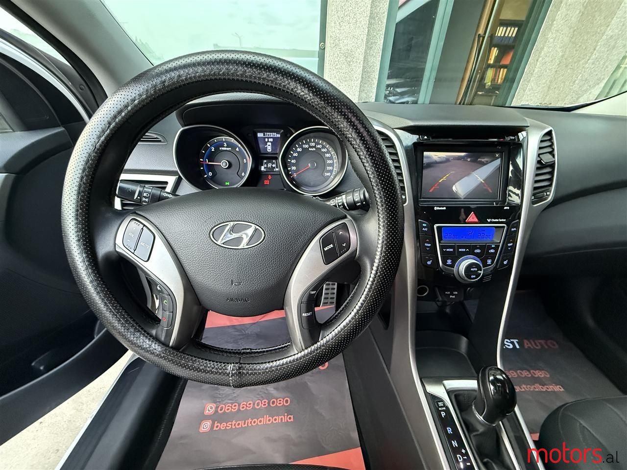 2012' Hyundai i30 photo #6