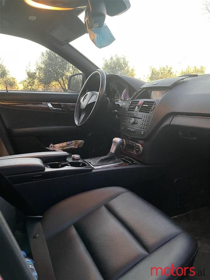 2009' Mercedes-Benz C 300 photo #5