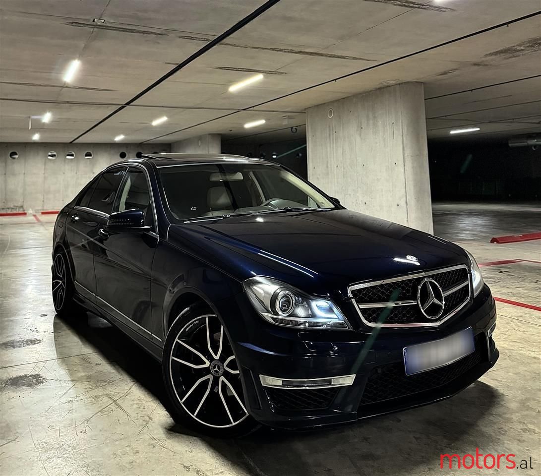2012' Mercedes-Benz C 300 photo #1