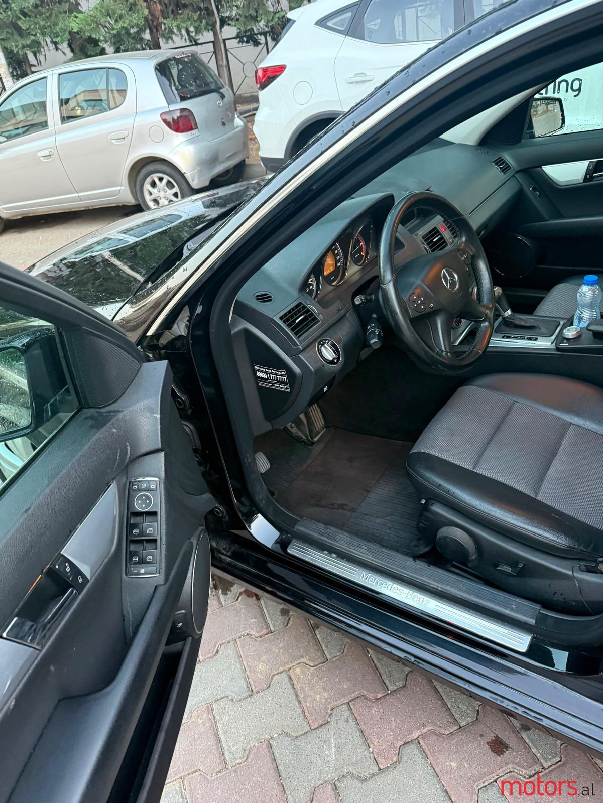 2010' Mercedes-Benz C 220 photo #2