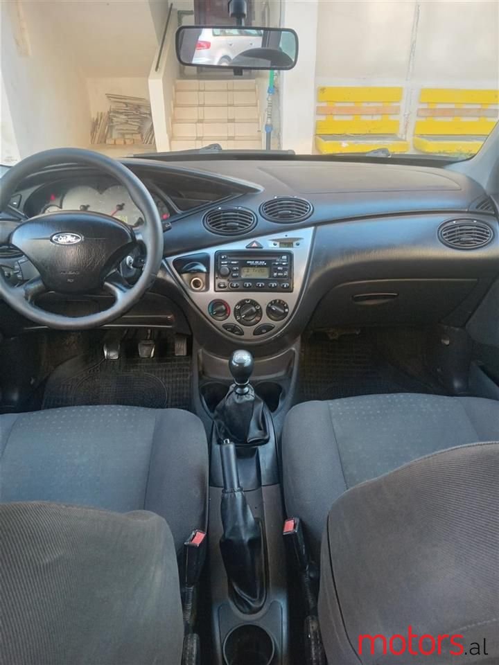 2003' Ford Focus photo #6