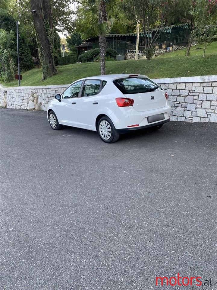 2010' SEAT Ibiza photo #4