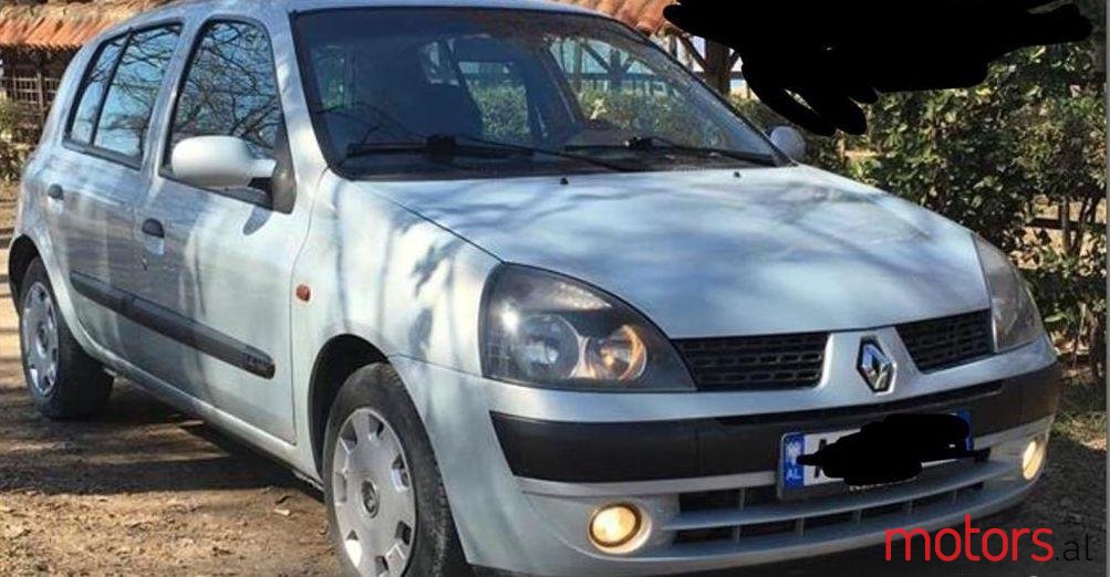 2002' Renault Clio photo #1