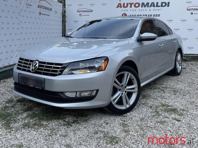 2015' Volkswagen Passat photo #1