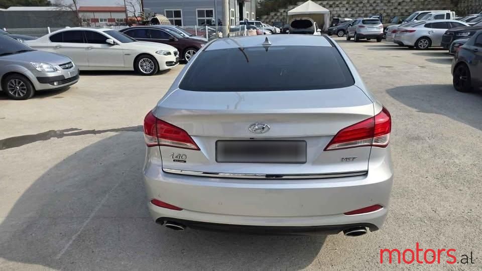 2013' Hyundai i40 photo #5