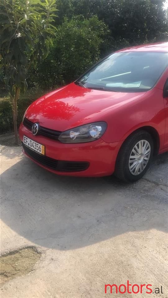2010' Volkswagen Golf photo #6
