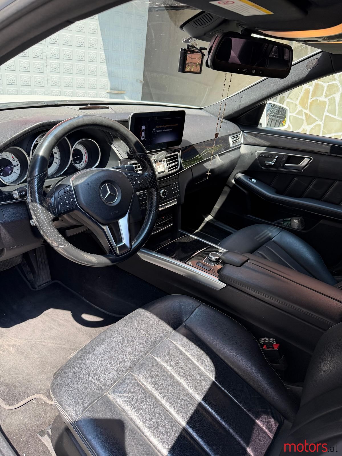 2015' Mercedes-Benz 220 photo #2